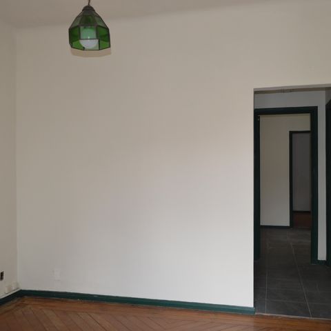 Casa à venda com 183m², 3 quartos e 2 vagasSala
