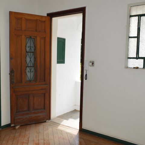 Casa à venda com 183m², 3 quartos e 2 vagasSala