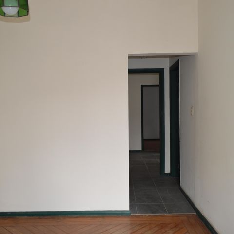 Casa à venda com 183m², 3 quartos e 2 vagasSala