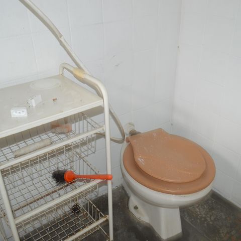 Casa à venda com 183m², 3 quartos e 2 vagasBanheiro de serviço