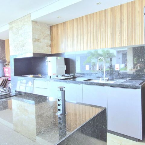 Casa de condomínio à venda com 1000m², 4 quartos e 4 vagasChurrasqueira