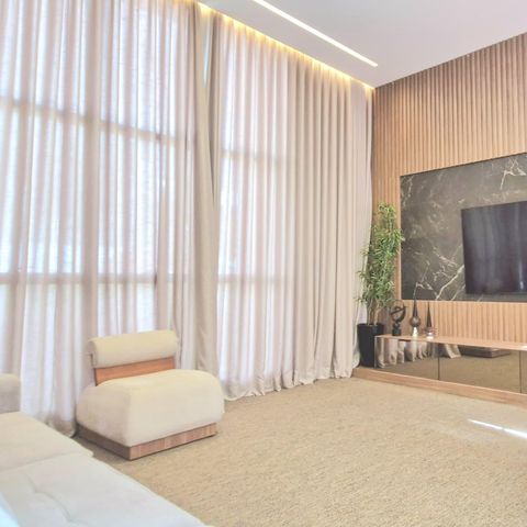 Casa de condomínio à venda com 1000m², 4 quartos e 4 vagasSala de TV