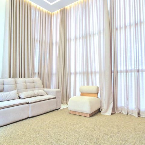 Casa de condomínio à venda com 1000m², 4 quartos e 4 vagasSala de TV