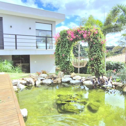 Casa de condomínio à venda com 1000m², 4 quartos e 4 vagasLago de peixes