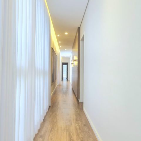 Casa de condomínio à venda com 1000m², 4 quartos e 4 vagasCorredor