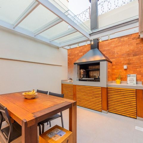 Casa de condomínio à venda com 182m², 3 quartos e 2 vagas