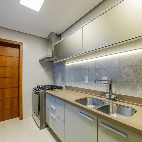 Casa de condomínio à venda com 182m², 3 quartos e 2 vagas