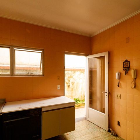 Casa para alugar com 530m², 4 quartos e 3 vagas Casa para alugar com 530m², 4 quartos e 3 vagasCozinha