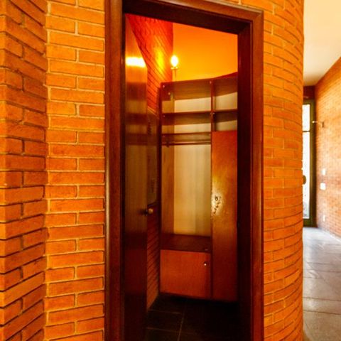 Casa para alugar com 530m², 4 quartos e 3 vagas Casa para alugar com 530m², 4 quartos e 3 vagasPiscina - Banheiro