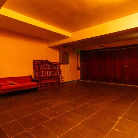 Casa para alugar com 530m², 4 quartos e 3 vagas Casa para alugar com 530m², 4 quartos e 3 vagasGaragem