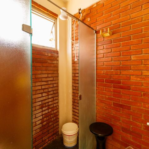 Casa para alugar com 530m², 4 quartos e 3 vagas Casa para alugar com 530m², 4 quartos e 3 vagasPiscina - Banheiro