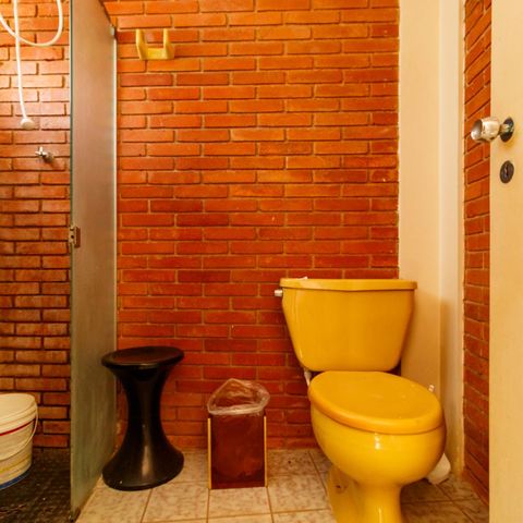 Casa para alugar com 530m², 4 quartos e 3 vagas Casa para alugar com 530m², 4 quartos e 3 vagasPiscina - Banheiro