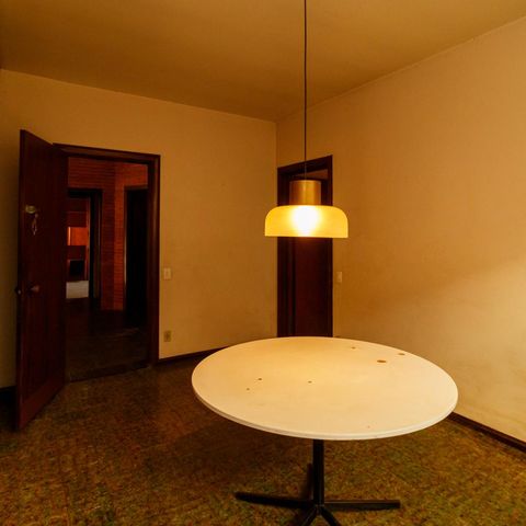 Casa para alugar com 530m², 4 quartos e 3 vagas Casa para alugar com 530m², 4 quartos e 3 vagasCopa