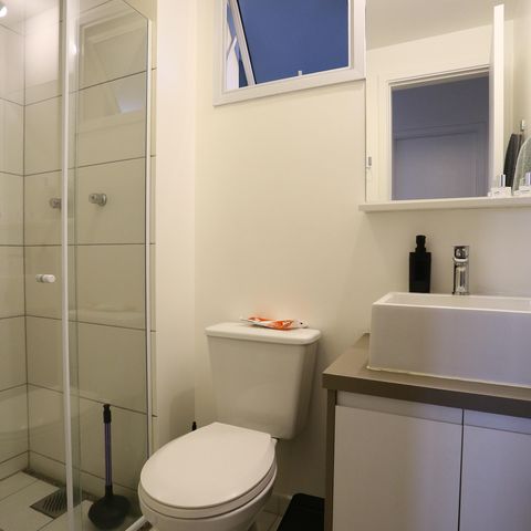 Apartamento à venda com 66m², 2 quartos e 2 vagas Apartamento à venda com 66m², 2 quartos e 2 vagasBanheiro