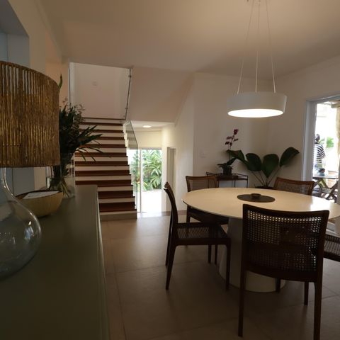 Casa à venda com 351m², 3 quartos e 3 vagasCopa