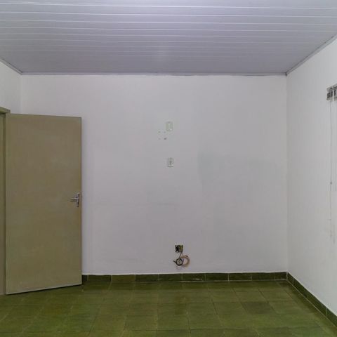 Casa à venda com 320m², 3 quartos e 2 vagas Casa à venda com 320m², 3 quartos e 2 vagasCasa 1 Quarto 1