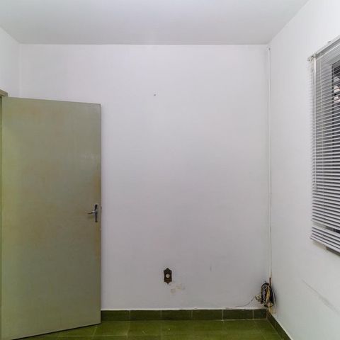 Casa à venda com 320m², 3 quartos e 2 vagas Casa à venda com 320m², 3 quartos e 2 vagasCasa 1 Quarto 2