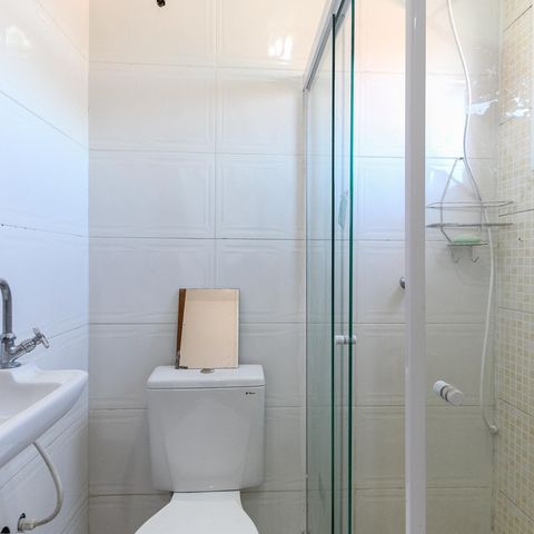 Casa à venda com 125m², 2 quartos e 2 vagas Casa à venda com 125m², 2 quartos e 2 vagasBanheiro da Suíte 2