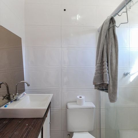 Casa à venda com 125m², 2 quartos e 2 vagas Casa à venda com 125m², 2 quartos e 2 vagasBanheiro do Suíte 1