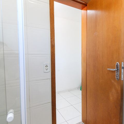 Casa à venda com 125m², 2 quartos e 2 vagas Casa à venda com 125m², 2 quartos e 2 vagasBanheiro da Suíte 2