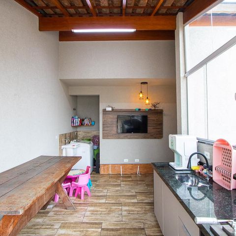 Apartamento para alugar com 120m², 2 quartos e 1 vaga Apartamento para alugar com 120m², 2 quartos e 1 vagaÁrea de serviço