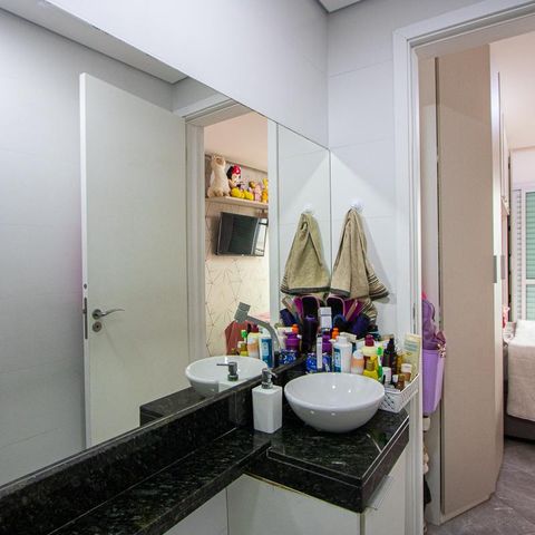 Apartamento para alugar com 120m², 2 quartos e 1 vaga Apartamento para alugar com 120m², 2 quartos e 1 vagaBanheiro da Suíte