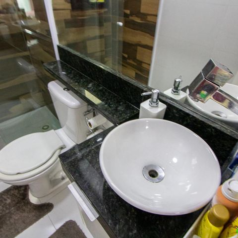 Apartamento para alugar com 120m², 2 quartos e 1 vaga Apartamento para alugar com 120m², 2 quartos e 1 vagaBanheiro da Suíte