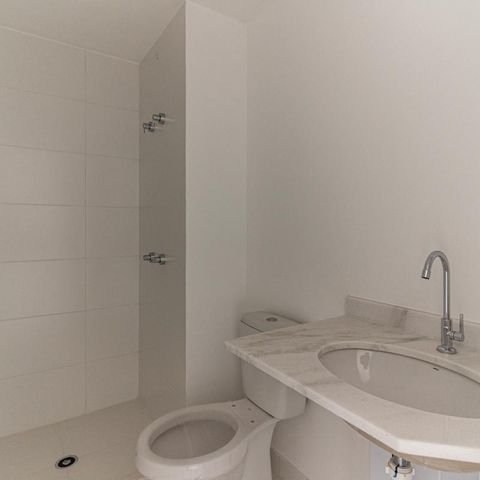 Studio à venda com 28m², 1 quarto e sem vaga Studio à venda com 28m², 1 quarto e sem vagaBanheiro