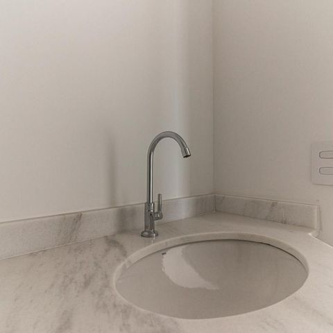Studio à venda com 28m², 1 quarto e sem vaga Studio à venda com 28m², 1 quarto e sem vagaBanheiro