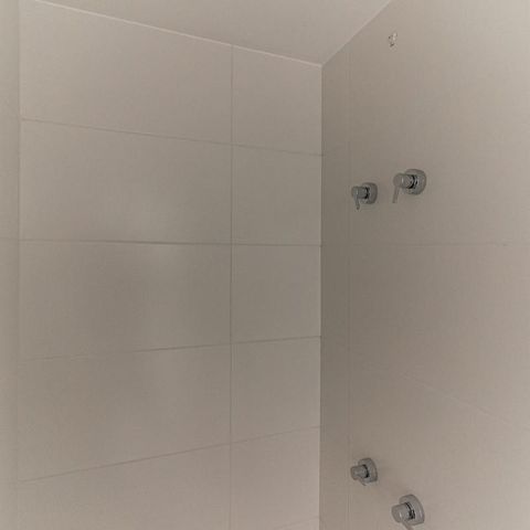 Studio à venda com 28m², 1 quarto e sem vaga Studio à venda com 28m², 1 quarto e sem vagaBanheiro