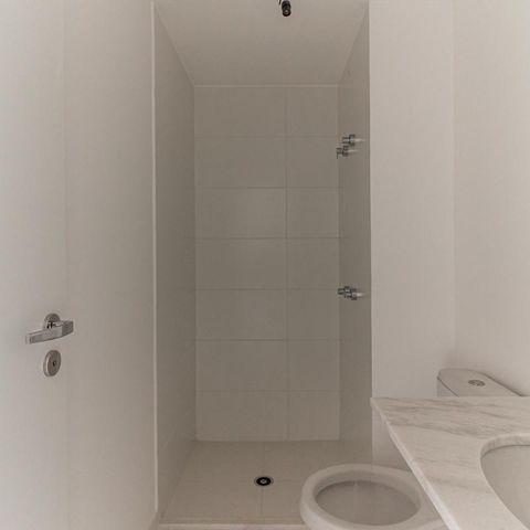 Studio à venda com 28m², 1 quarto e sem vaga Studio à venda com 28m², 1 quarto e sem vagaBanheiro