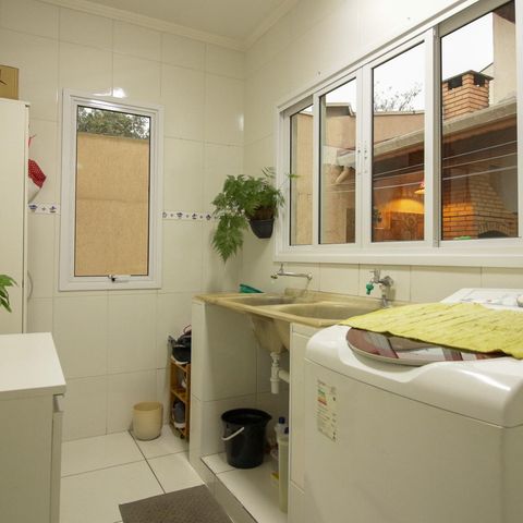 Casa à venda com 274m², 3 quartos e 5 vagasÁrea de Serviço
