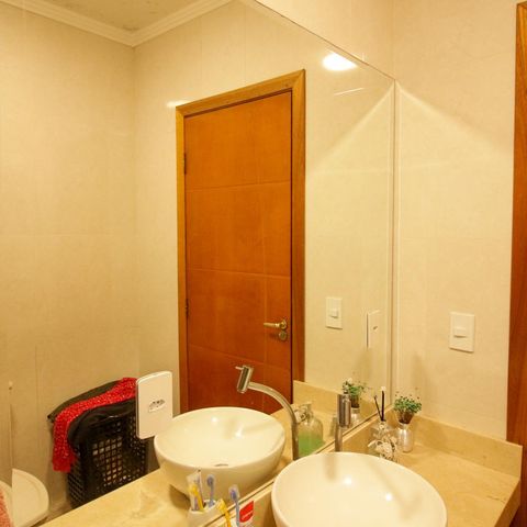 Casa à venda com 274m², 3 quartos e 5 vagasBanheiro Suíte 