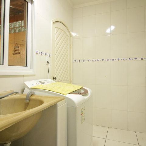 Casa à venda com 274m², 3 quartos e 5 vagasÁrea de Serviço