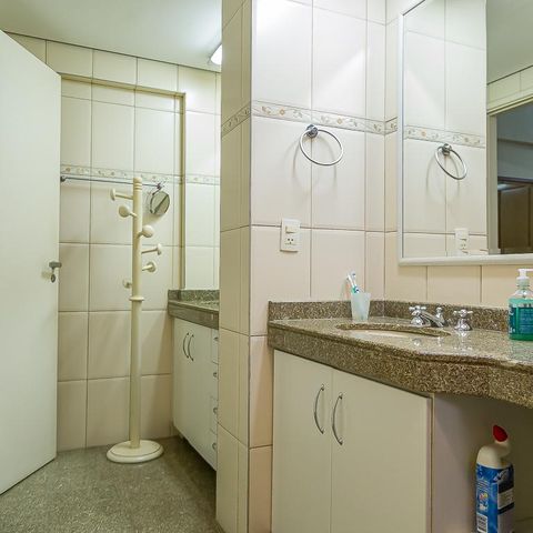 Apartamento à venda com 146m², 3 quartos e 3 vagas Apartamento à venda com 146m², 3 quartos e 3 vagasBanheiro Suíte 3