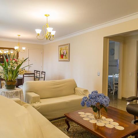 Apartamento à venda com 146m², 3 quartos e 3 vagas Apartamento à venda com 146m², 3 quartos e 3 vagasSala