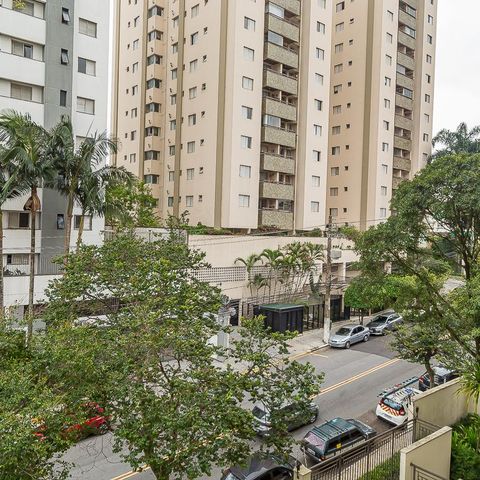Apartamento à venda com 146m², 3 quartos e 3 vagas Apartamento à venda com 146m², 3 quartos e 3 vagasVista Varanda Sala