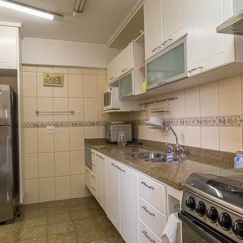 Apartamento à venda com 146m², 3 quartos e 3 vagas Apartamento à venda com 146m², 3 quartos e 3 vagasCozinha