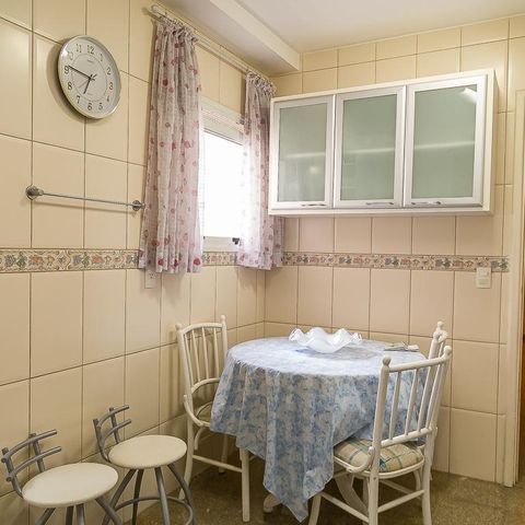 Apartamento à venda com 146m², 3 quartos e 3 vagas Apartamento à venda com 146m², 3 quartos e 3 vagasCozinha