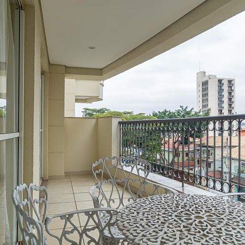 Apartamento à venda com 146m², 3 quartos e 3 vagas Apartamento à venda com 146m², 3 quartos e 3 vagasVaranda Sala