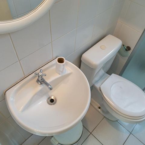 Apartamento à venda com 146m², 3 quartos e 3 vagas Apartamento à venda com 146m², 3 quartos e 3 vagasBanheiro de Serviço