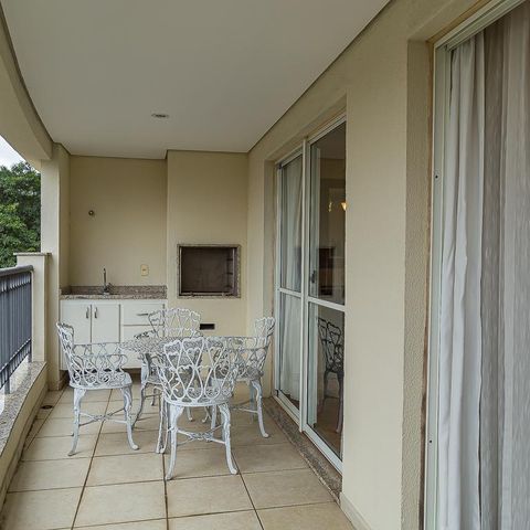 Apartamento à venda com 146m², 3 quartos e 3 vagas Apartamento à venda com 146m², 3 quartos e 3 vagasVaranda Sala