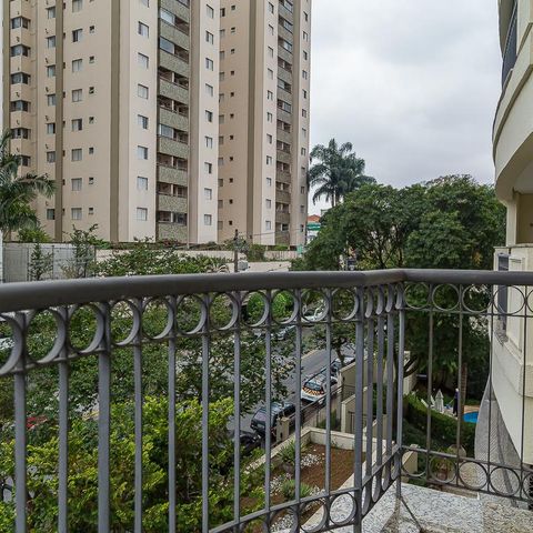Apartamento à venda com 146m², 3 quartos e 3 vagas Apartamento à venda com 146m², 3 quartos e 3 vagasVaranda Suíte 3