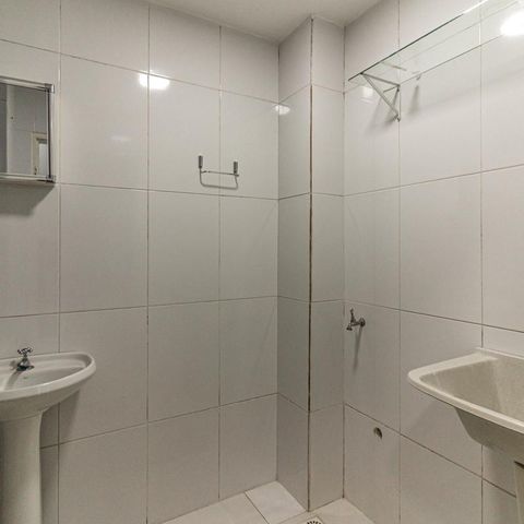 Studio à venda com 32m², 1 quarto e sem vaga Studio à venda com 32m², 1 quarto e sem vagaBanheiro