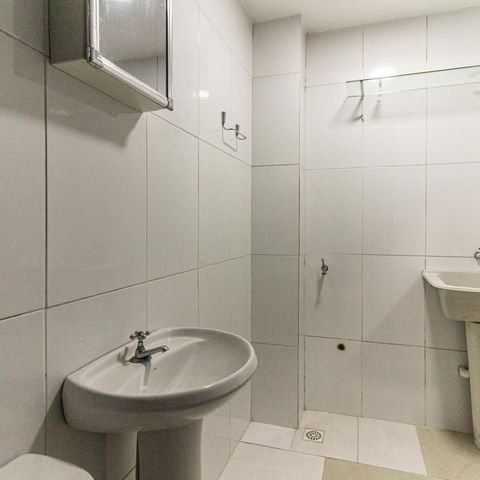 Studio à venda com 32m², 1 quarto e sem vaga Studio à venda com 32m², 1 quarto e sem vagaBanheiro