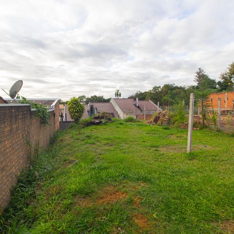 Casa à venda com 47m², 1 quarto e 1 vaga Casa à venda com 47m², 1 quarto e 1 vagaQuintal