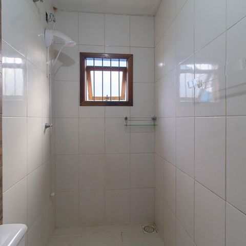 Casa à venda com 47m², 1 quarto e 1 vaga Casa à venda com 47m², 1 quarto e 1 vagaBanheiro