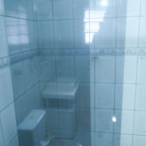 Casa à venda com 150m², 4 quartos e 2 vagas Casa à venda com 150m², 4 quartos e 2 vagasBanheiro