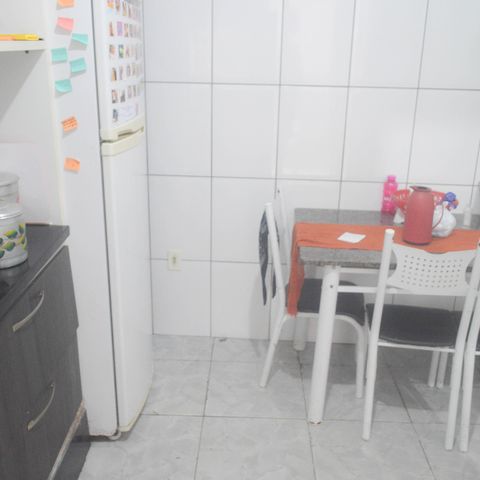 Casa à venda com 150m², 4 quartos e 2 vagas Casa à venda com 150m², 4 quartos e 2 vagasCozinha Casa 2