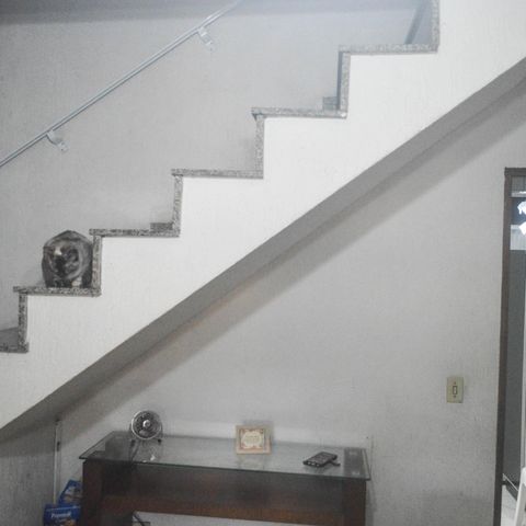 Casa à venda com 150m², 4 quartos e 2 vagas Casa à venda com 150m², 4 quartos e 2 vagasSala